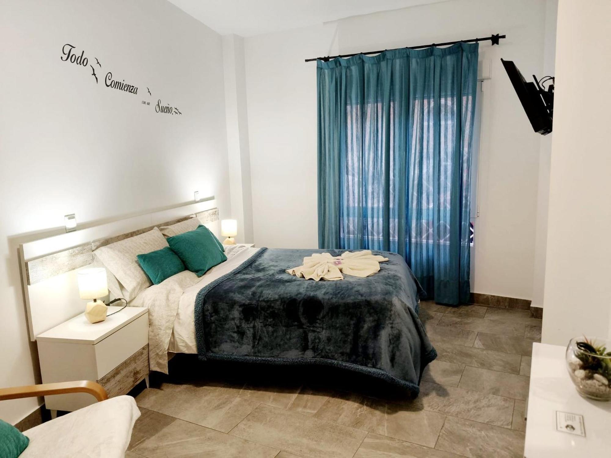 Apartamento La Galatea อัลกาลาเดเอนาเรส ภายนอก รูปภาพ
